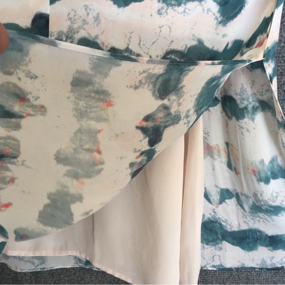 Cabi Sleeveless Two Layer Pullover Blouse. Soft, … - image 6